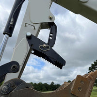 Load image into Gallery viewer, Universal Backhoe Thumb Excavator Attachment Fit for 3.25" Boom Width Compatible with Kubota Woods Mahindra Deere JD Claw Tractor Black Powder Coated Steel Bolt On Durable Heavy Duty