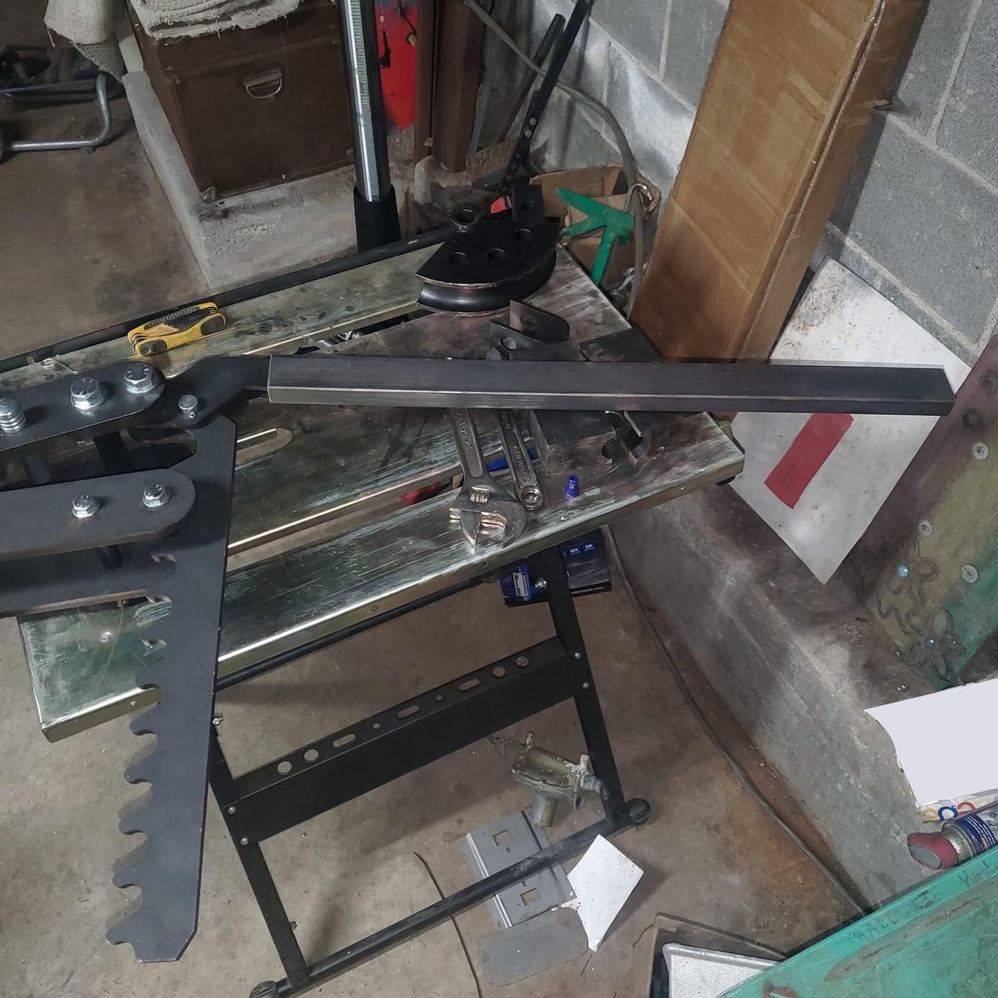 Tube and Pipe Bender Black Oxide Coating Steel Manual Hand Bender Tubing Tube Bender Pipe Bender Replace for WFB2 LYOM-001
